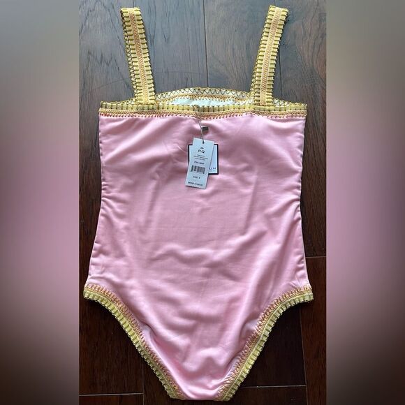 Platinum Swimwear Pink Sands Gold Crochet Trim One Piece Swimsuit Size S NWT - Picture 3 of 9